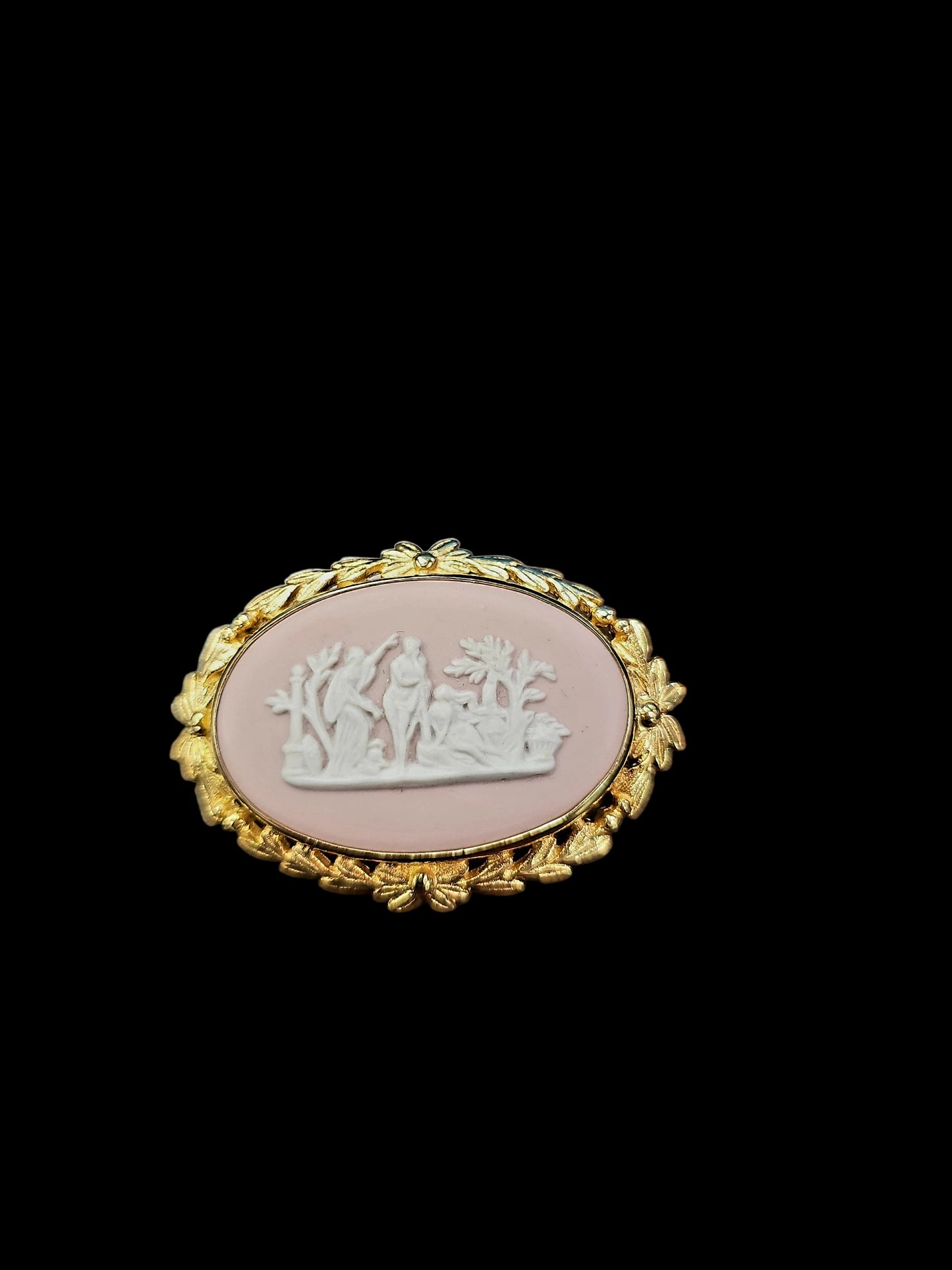 CAMEO WEDGEWOOD